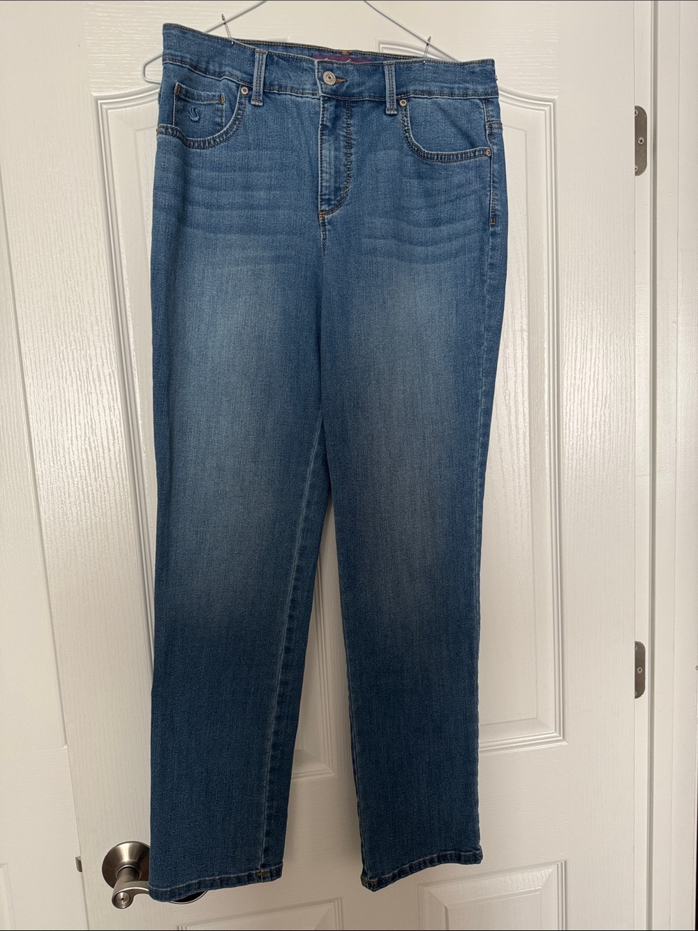 Gloria Vanderbilt Straight Leg Jeans - Medium Blue Wash Size 8